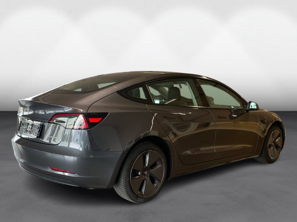 Tesla Model 3 RWD 4d