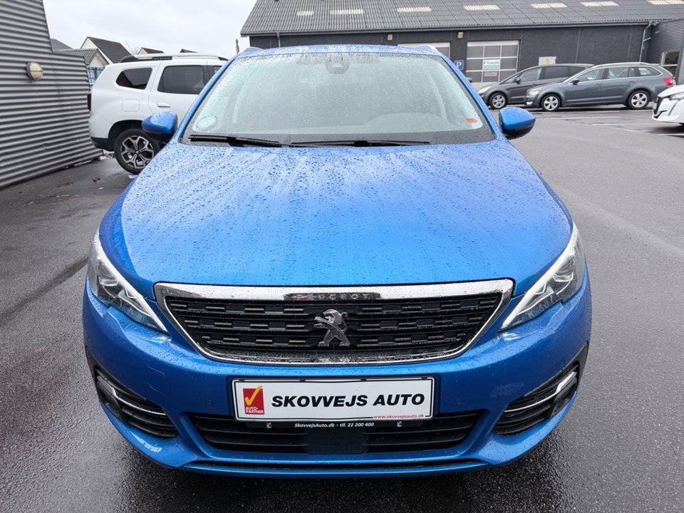 Peugeot 308 1,5 BlueHDi 130 Allure Pack SW 5d