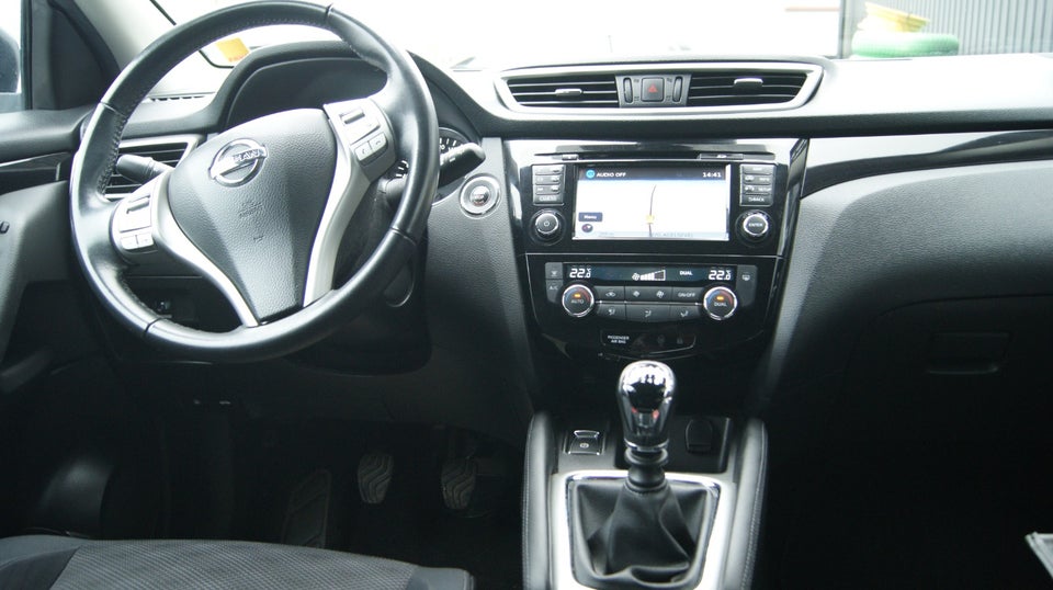 Nissan Qashqai 1,2 Dig-T 115 N-Connecta 5d