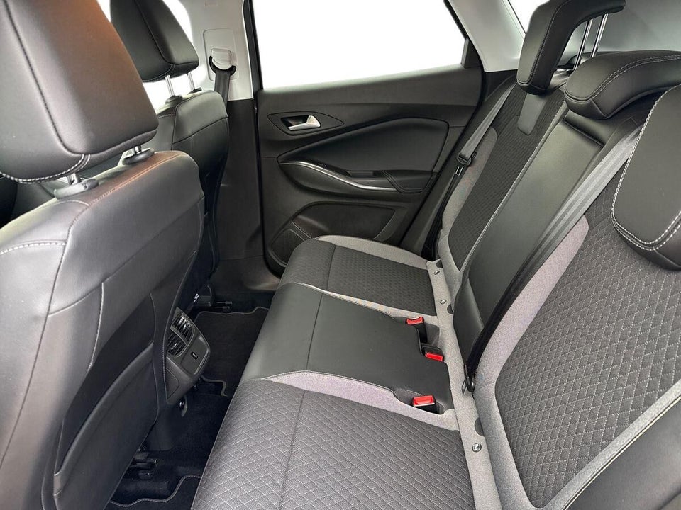 Opel Grandland 1,6 Hybrid Ultimate aut. 5d