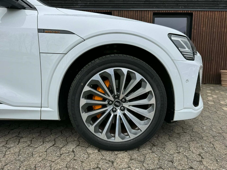 Audi e-tron 55 S-line quattro 5d