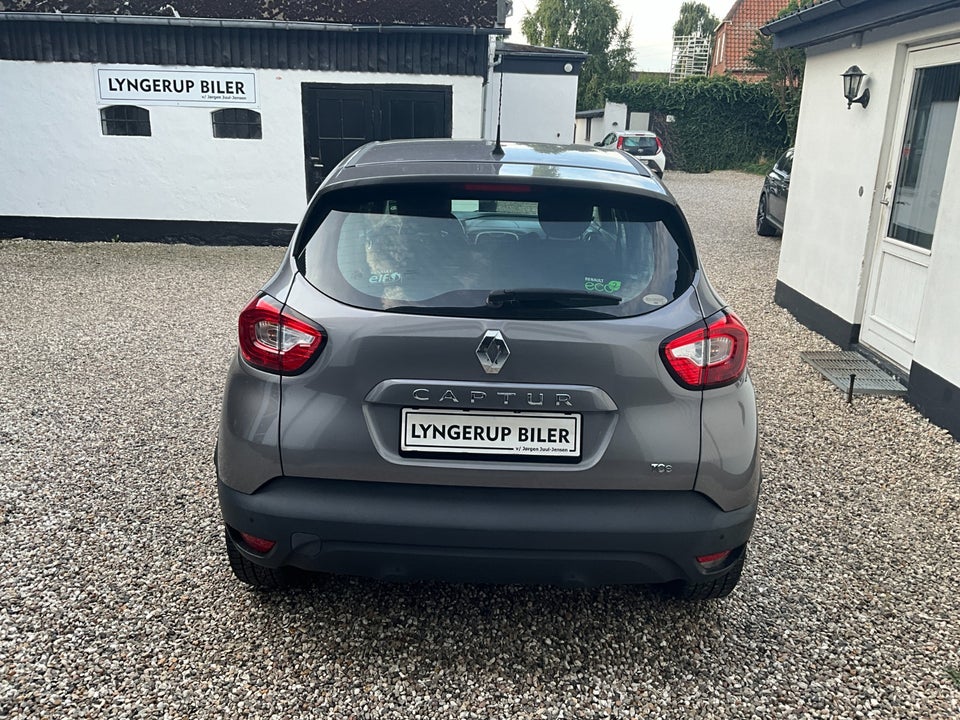 Renault Captur 0,9 TCe 90 Expression 5d