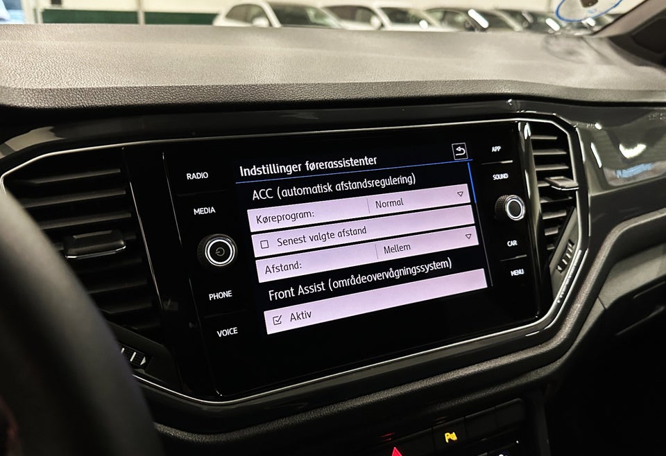 VW T-Roc 1,5 TSi 150 R-line 5d