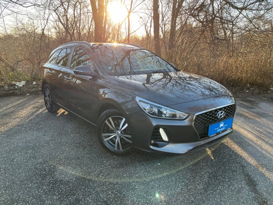 Hyundai i30 1,4 T-GDi Premium DCT 5d