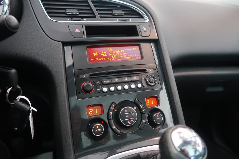 Peugeot 5008 2,0 HDi 150 Style 7prs 5d