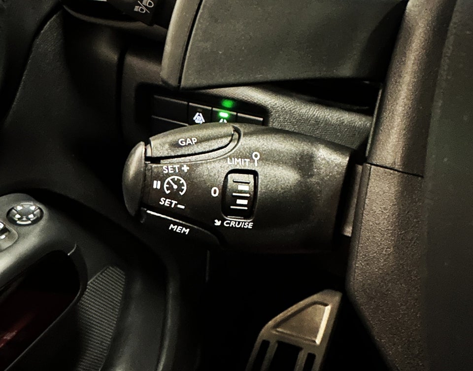 Citroën C5 Aircross 1,6 Hybrid Shine Sport EAT8 5d