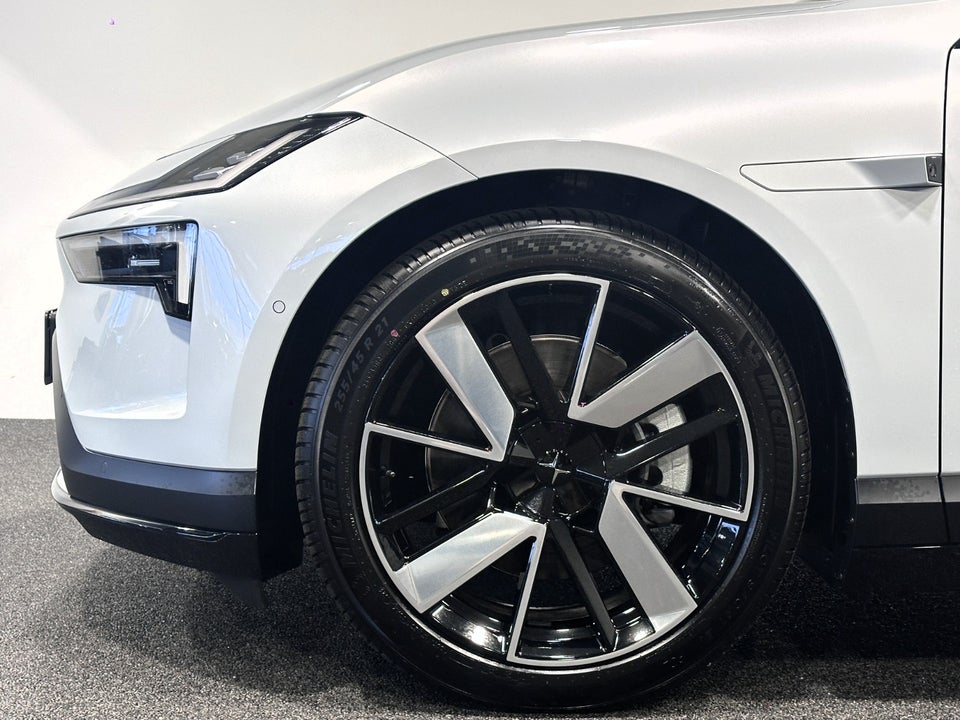 Polestar 4 Long Range AWD 5d
