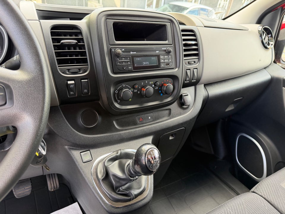 Nissan NV300 1,6 dCi 125 L2H1 Working Star