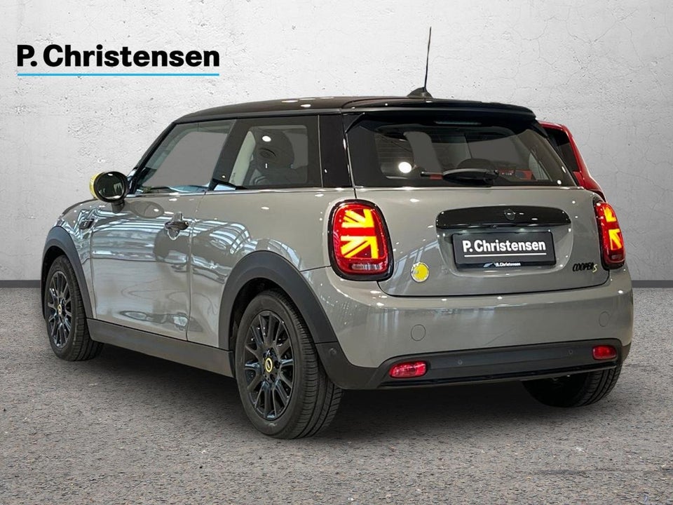 MINI Cooper SE Camden Edition 3d