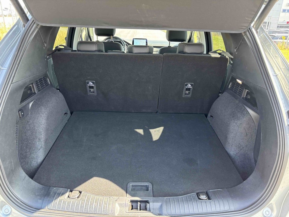Ford Kuga 2,5 PHEV Vignale CVT 5d