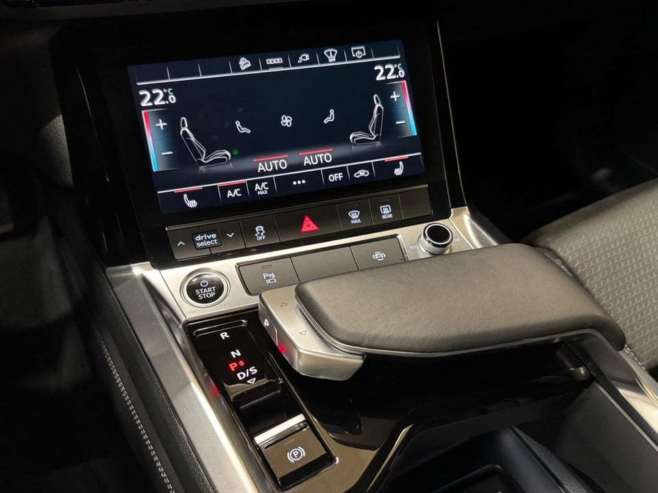 Audi e-tron 55 S-line Sportback quattro 5d