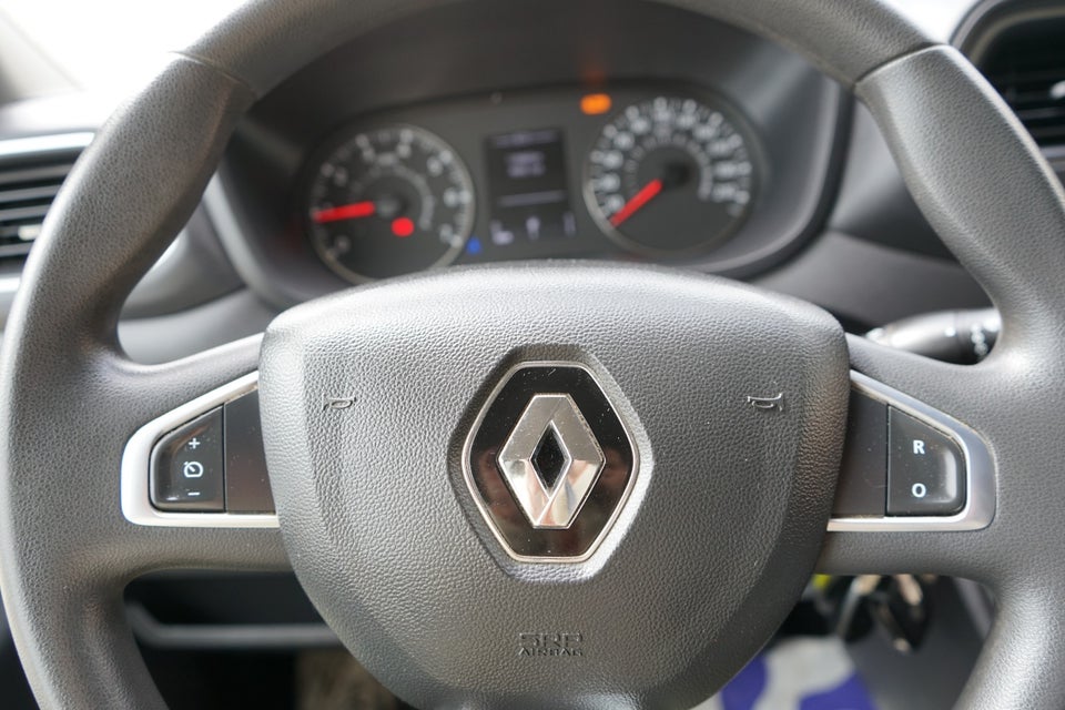 Renault Master IV T35 2,3 dCi 150 L3H2 Kassevogn