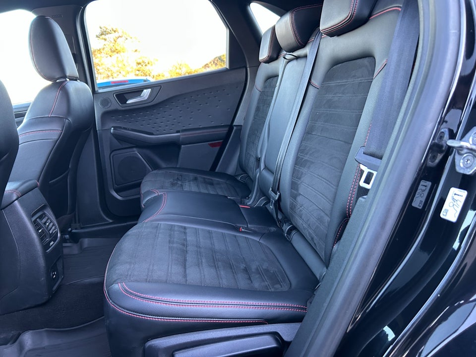 Ford Kuga 2,5 PHEV ST-Line X CVT 5d