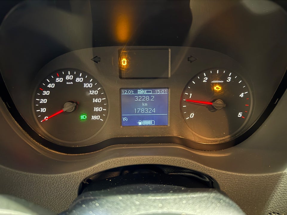 Mercedes Sprinter 316 2,2 CDi A2 Kassevogn RWD