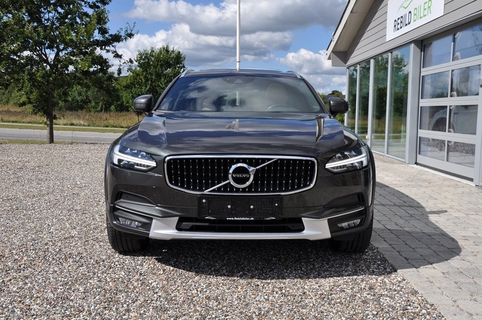 Volvo V90 CC 2,0 D4 190 Pro aut. AWD 5d