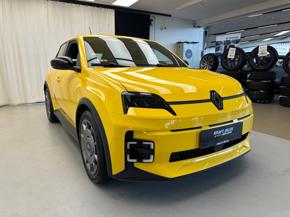 Renault 5 E-Tech 52 Techno 5d