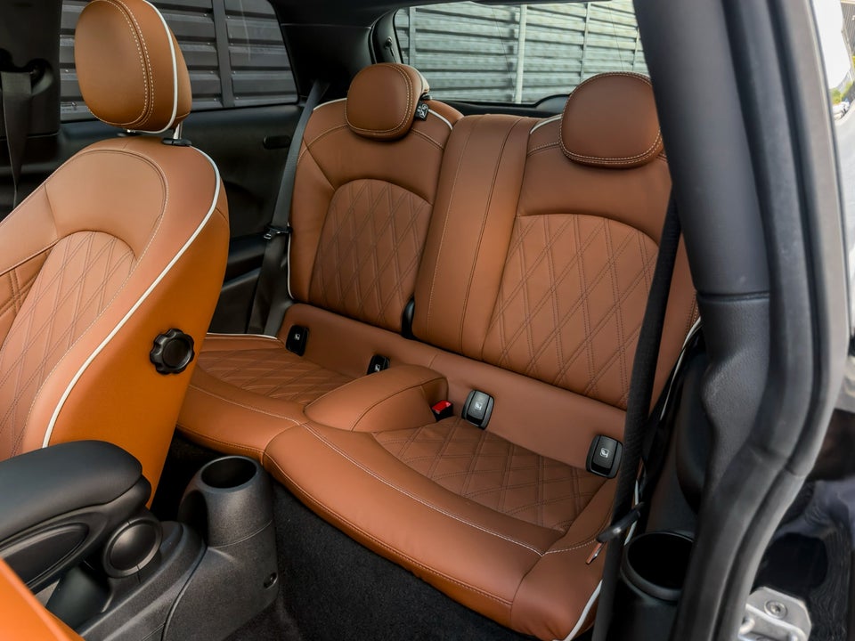 MINI Cooper SE Classic Trim 3d