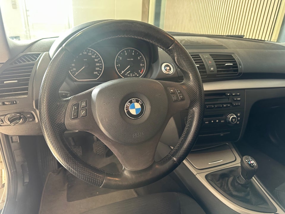 BMW 118i 2,0  3d