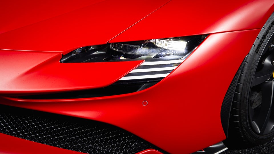 Ferrari SF90 Spider 4,0 DCT 2d