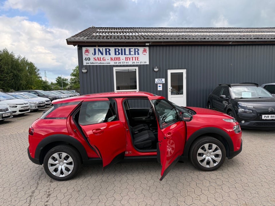 Citroën C4 Cactus 1,6 BlueHDi 100 BlackLine 5d