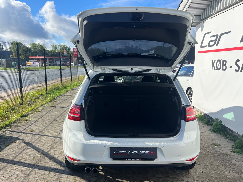 VW Golf VII 1,4 GTE Highline DSG 5d