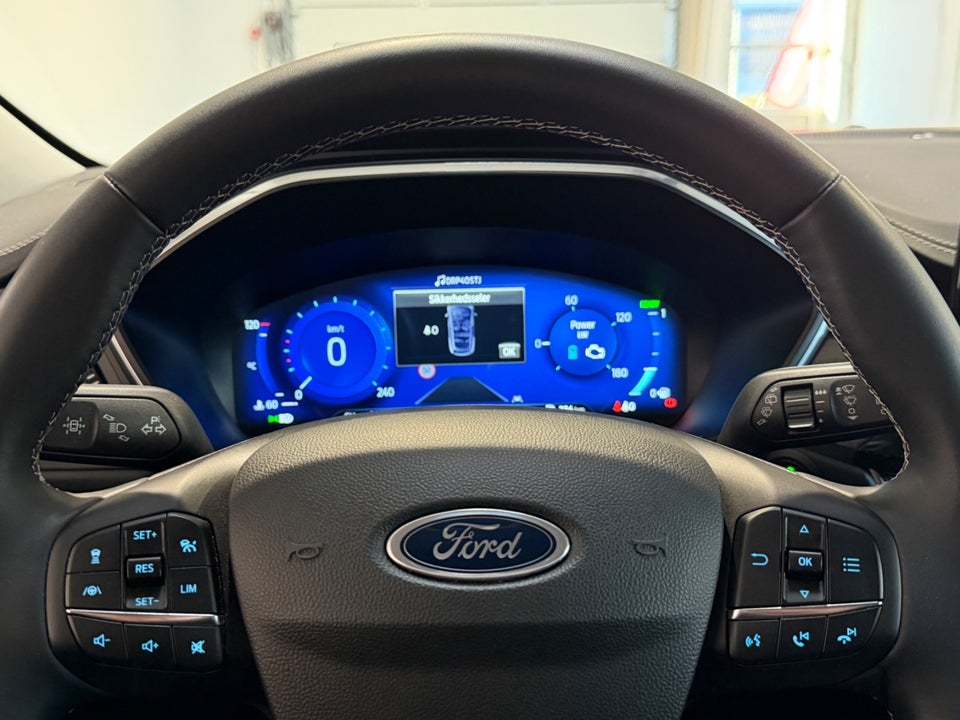 Ford Kuga 2,5 PHEV Vignale CVT 5d