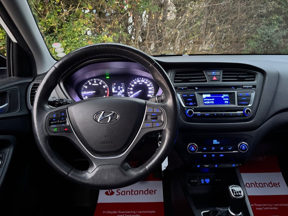 Hyundai i20 1,25 Premium 5d