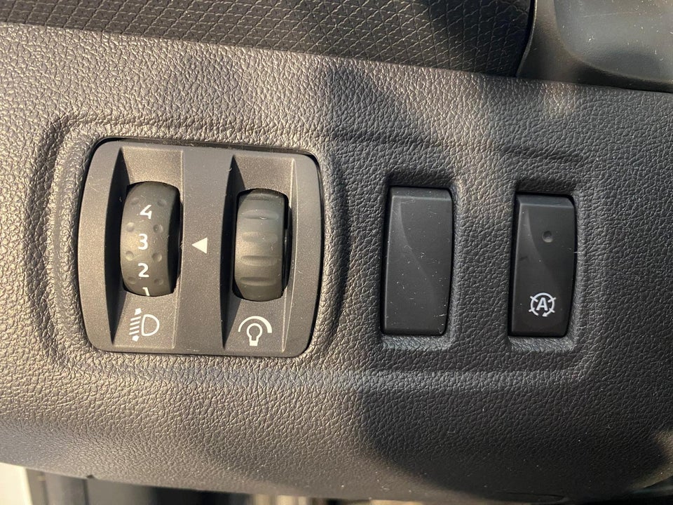 Renault Clio IV 0,9 TCe 75 Zen Sport Tourer 5d