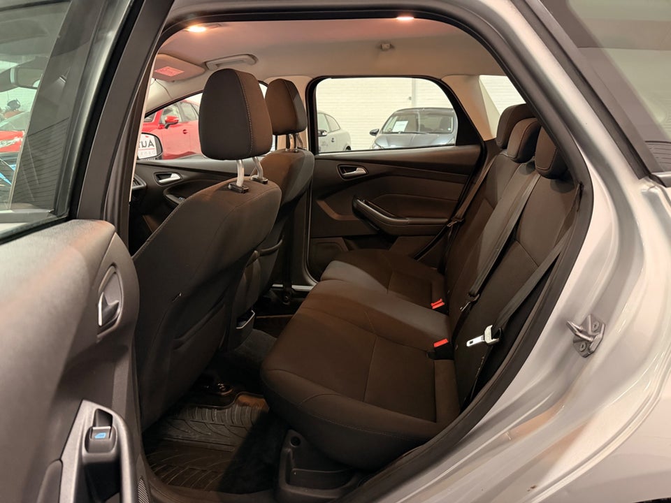 Ford Focus 1,0 SCTi 125 Business stc. 5d