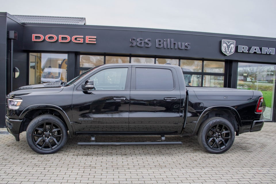 Dodge RAM 1500 5,7 V8 Hemi Laramie Night aut. 4d