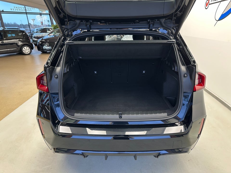 BMW iX1 eDrive20 M-Sport Pro 5d