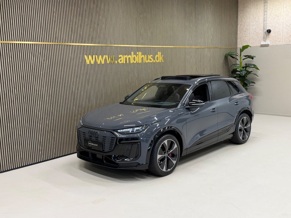 Audi SQ6 e-tron quattro 5d