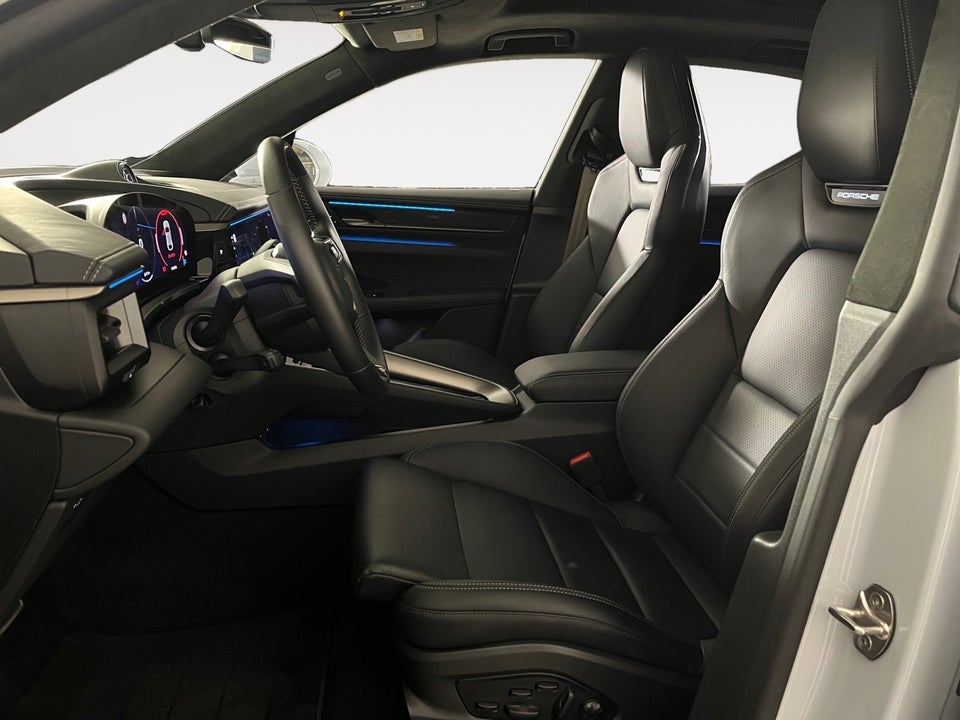 Porsche Macan Turbo 5d