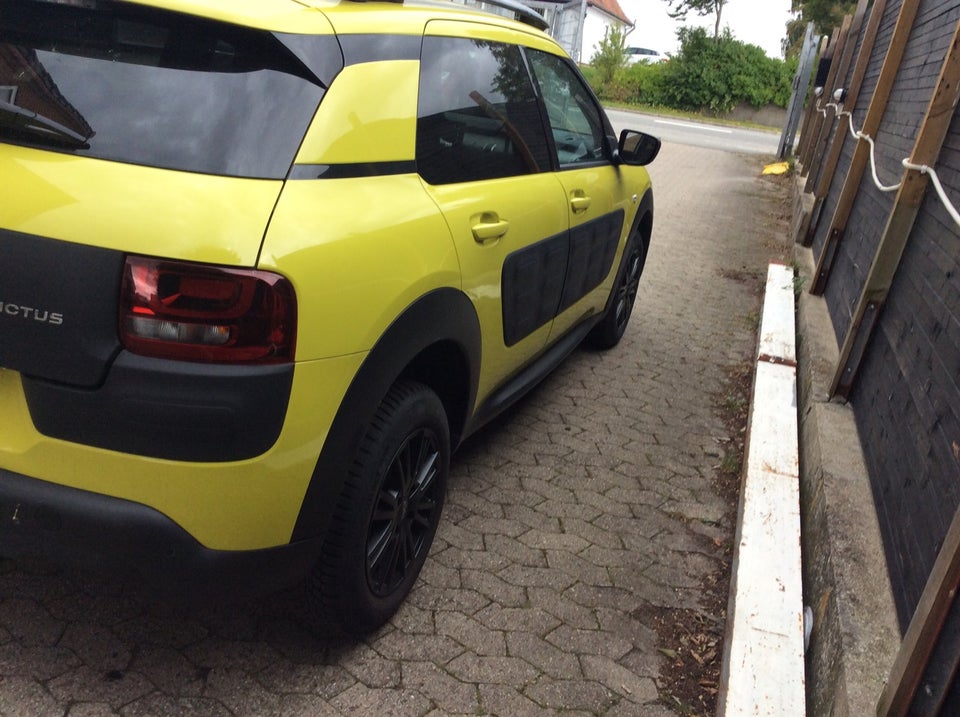 Citroën C4 Cactus 1,2 PureTech 82 Shine ETG 5d