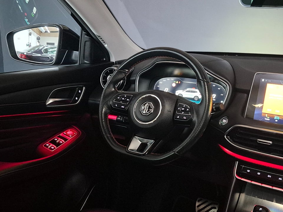 MG EHS 1,5 PHEV Luxury 5d