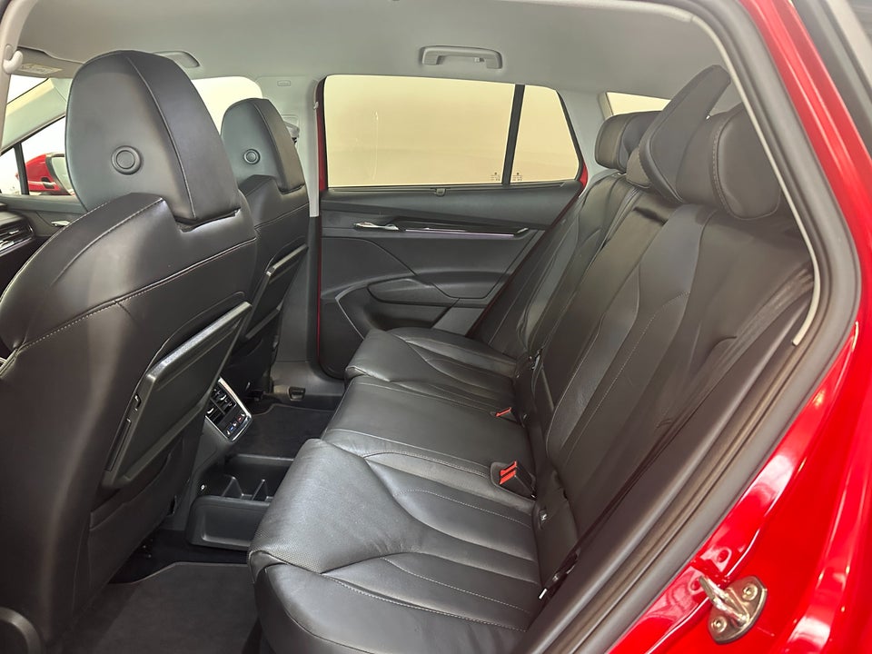 Skoda Enyaq 80 iV Suite 5d