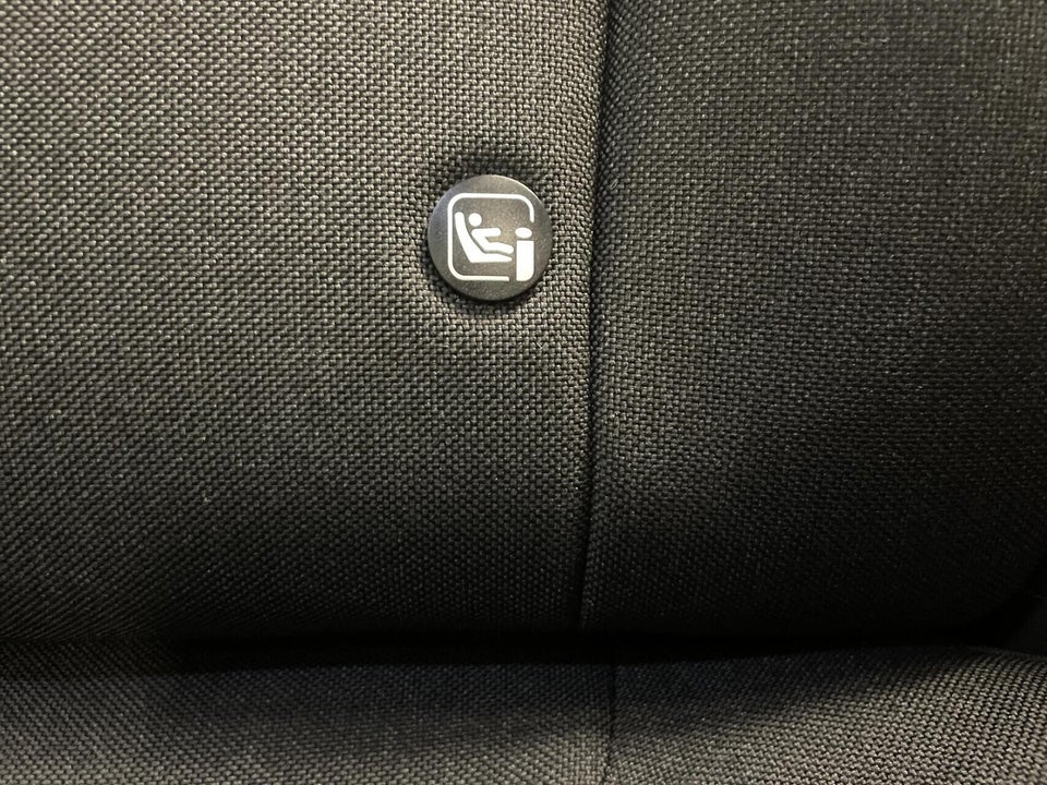 Hyundai Ioniq 6 77 Essential 4d