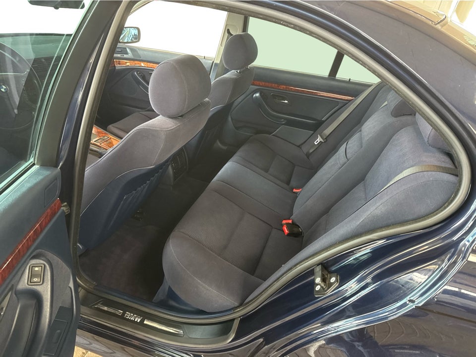 BMW 523i 2,5 Steptr. 4d