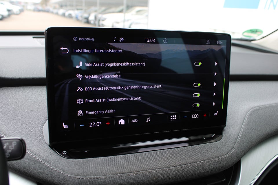 Skoda Enyaq 60 iV Loft 5d