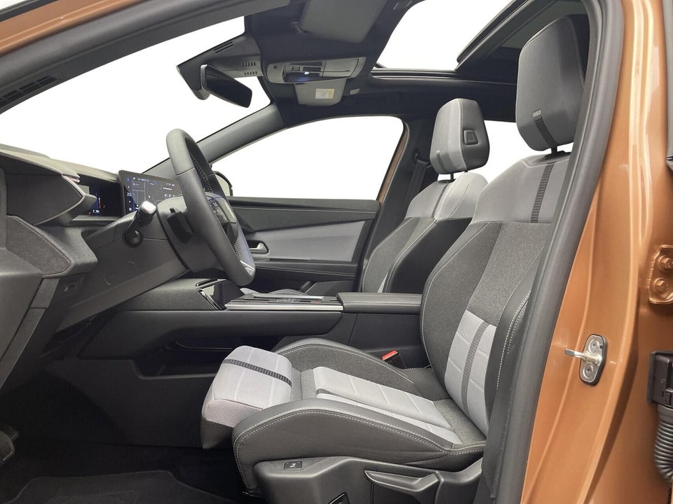 Opel Grandland-e 73 GS Sky 5d