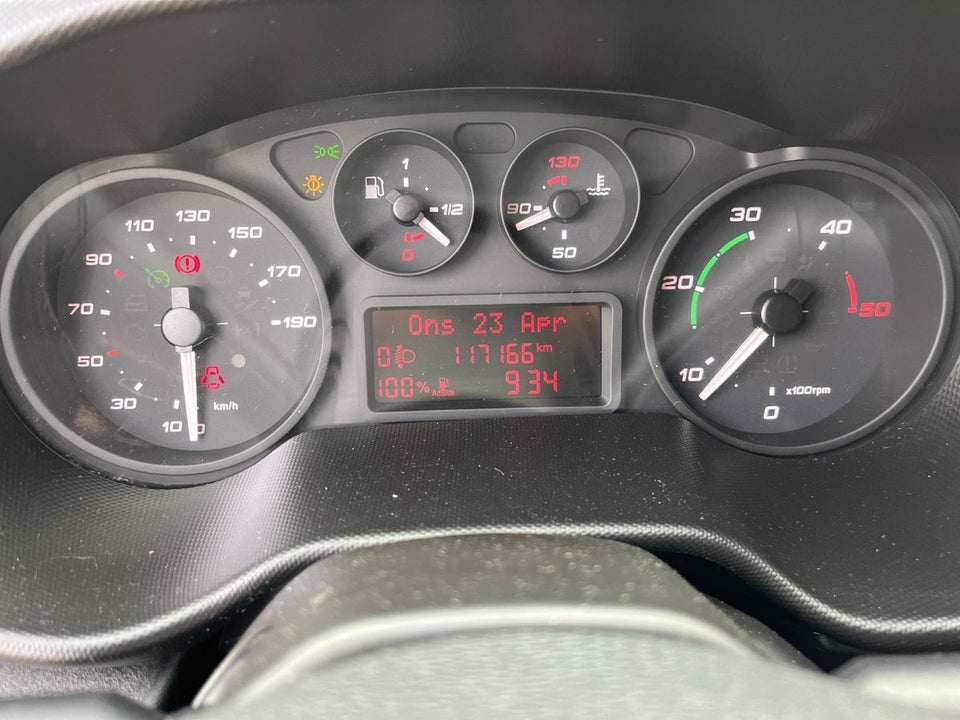 Iveco Daily 3,0 35S17 Kølevogn 2d