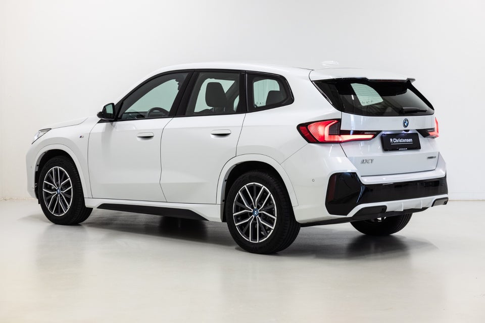 BMW iX1 eDrive20 M-Sport 5d