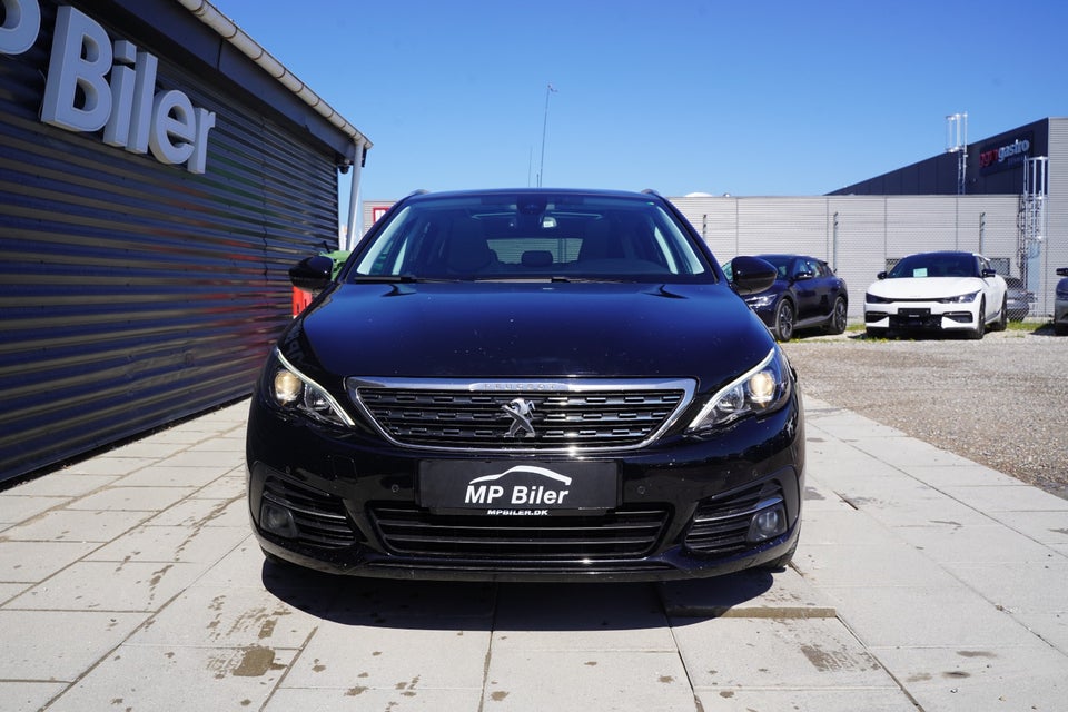 Peugeot 308 1,6 BlueHDi 120 Allure Sky SW 5d