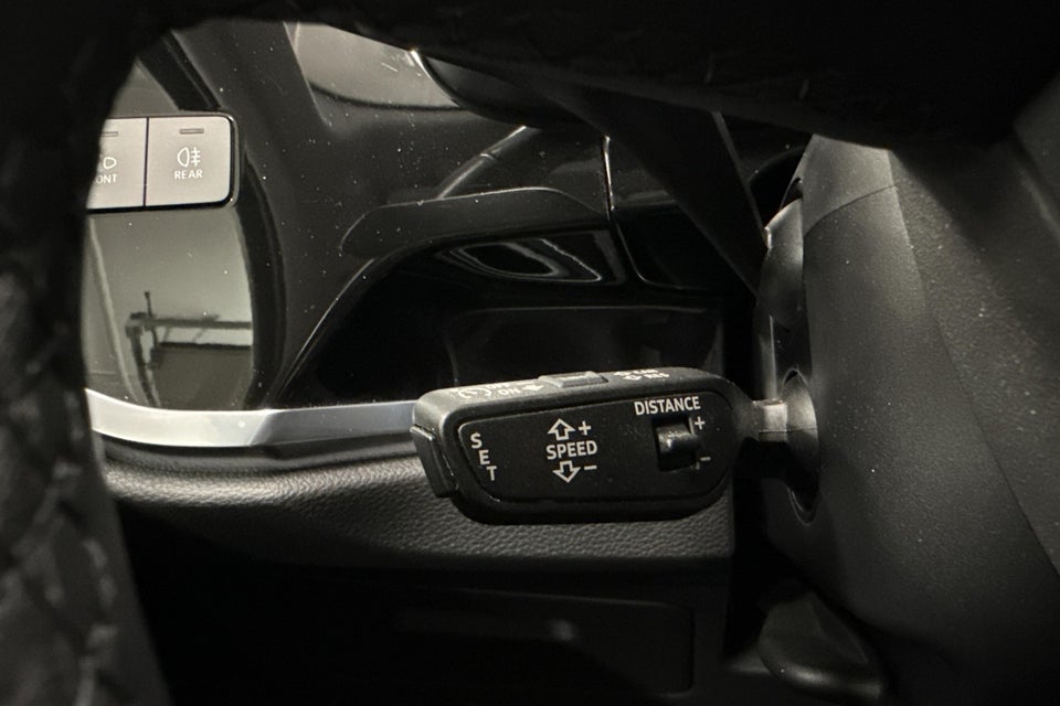 Audi Q3 45 TFSi e Attitude plus S-tr. 5d