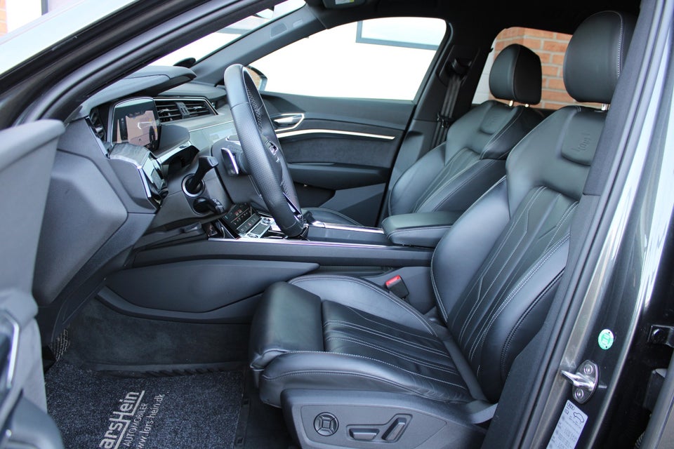 Audi e-tron 55 S-line quattro 5d