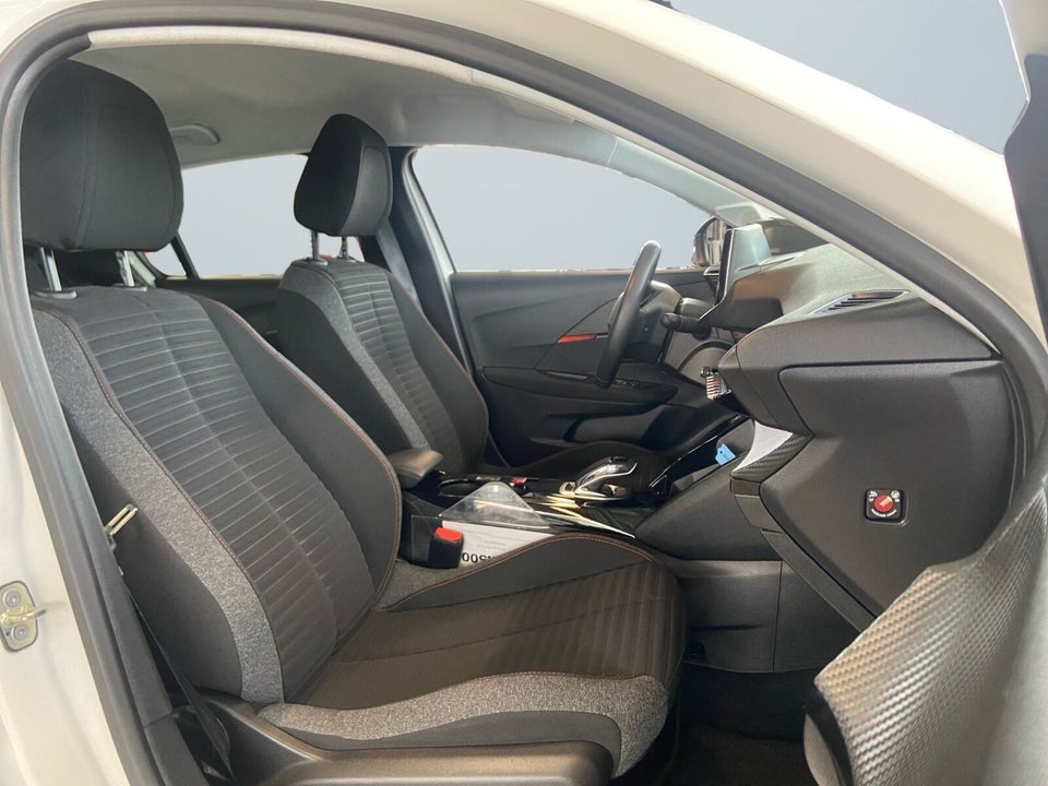 Peugeot e-208 50 Active 5d