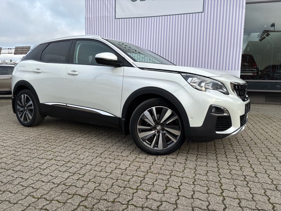 Peugeot 3008 1,2 PureTech 130 Allure 5d