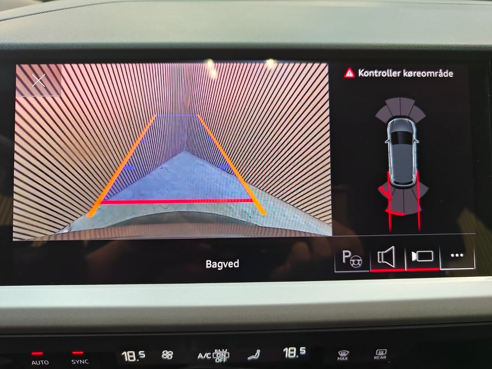 Audi Q4 e-tron 40 Advanced 5d