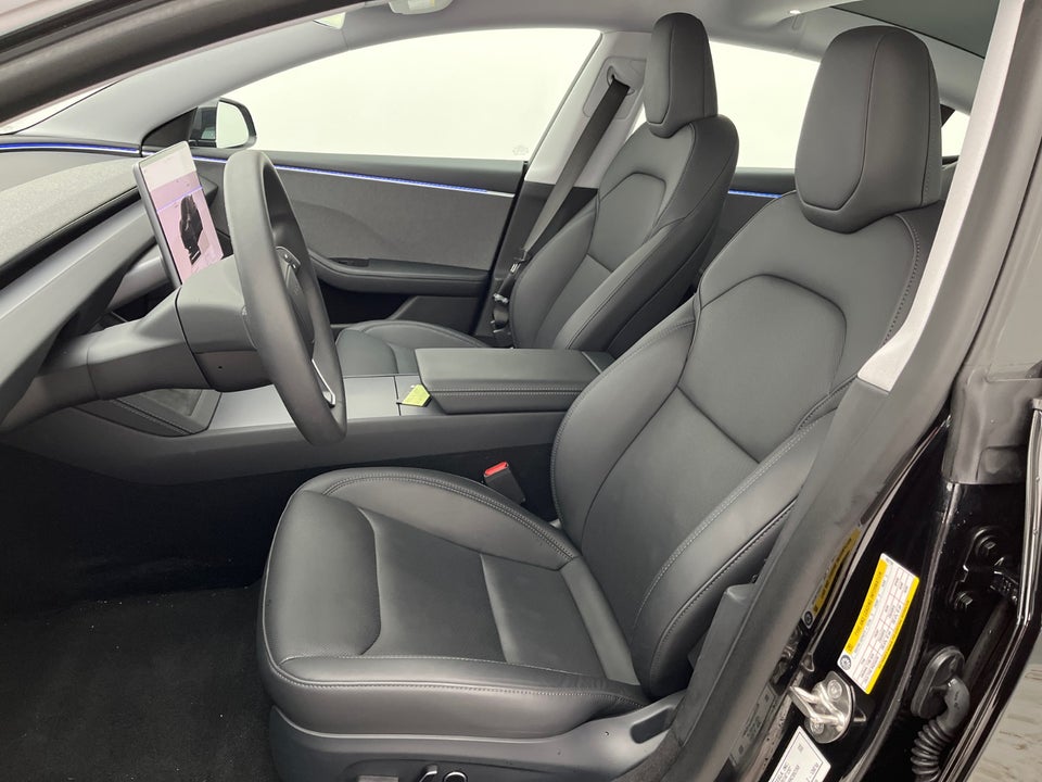 Tesla Model 3 RWD 4d