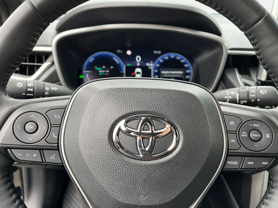 Toyota Corolla Cross 1,8 Hybrid Style CVT 5d